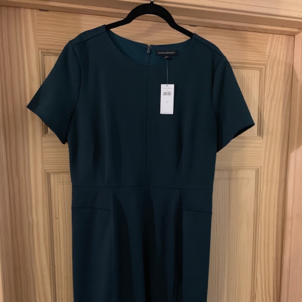 NWT Banana Republic Green Sheath Dress
